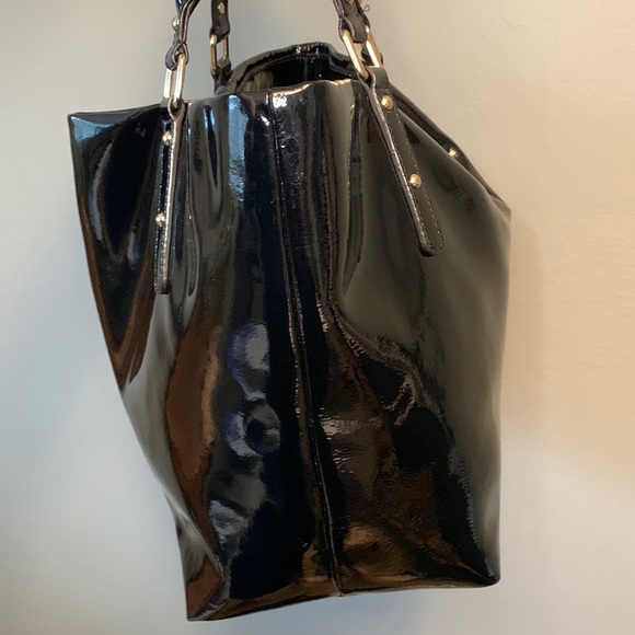 GUC - Vintage Kate Spade Sophie Flicker Black Patent Leather Tote Bag - Picture 4 of 11